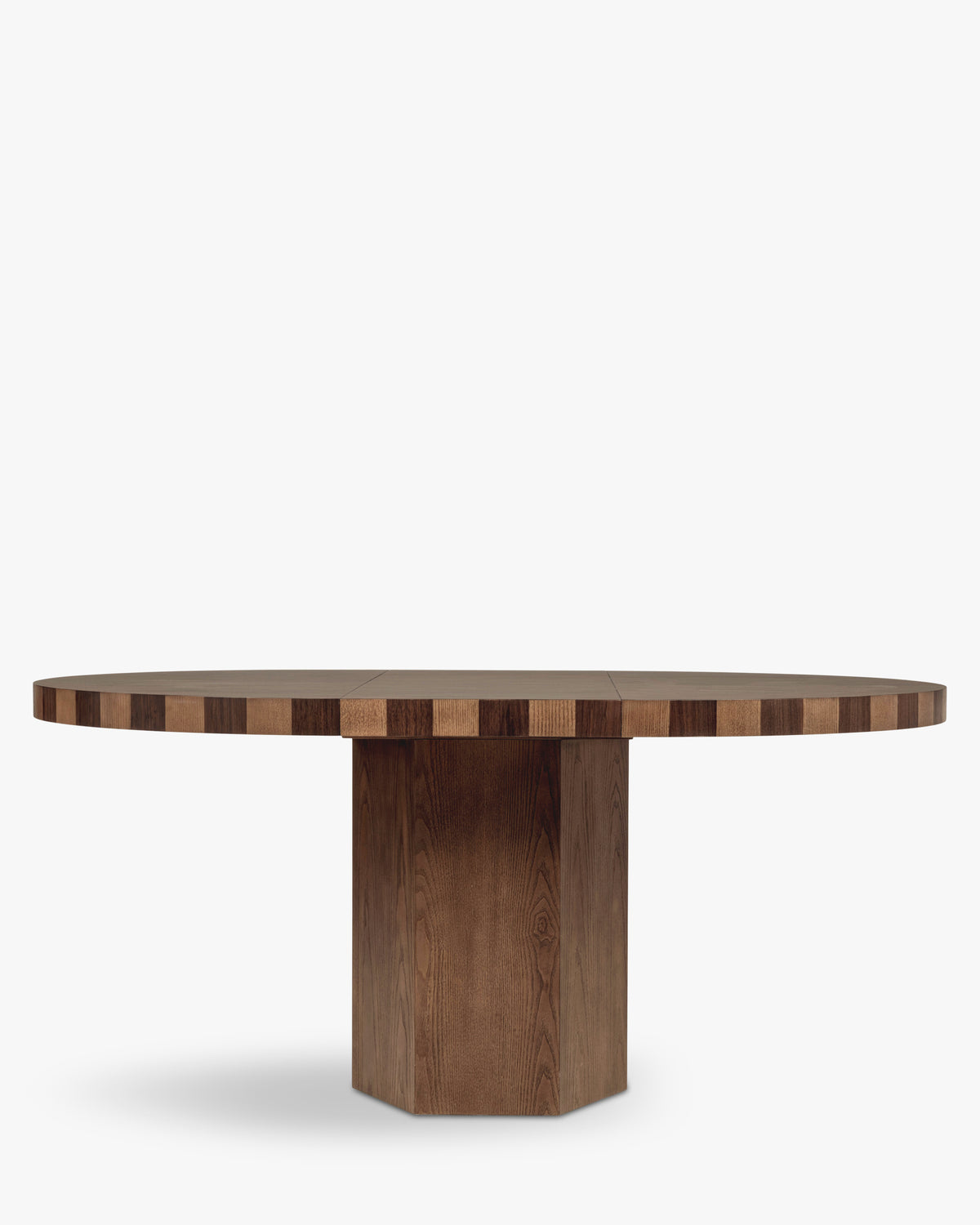 table à manger MODANATA en position allongée - plateau ovale en bois teinté noyer, vue de face