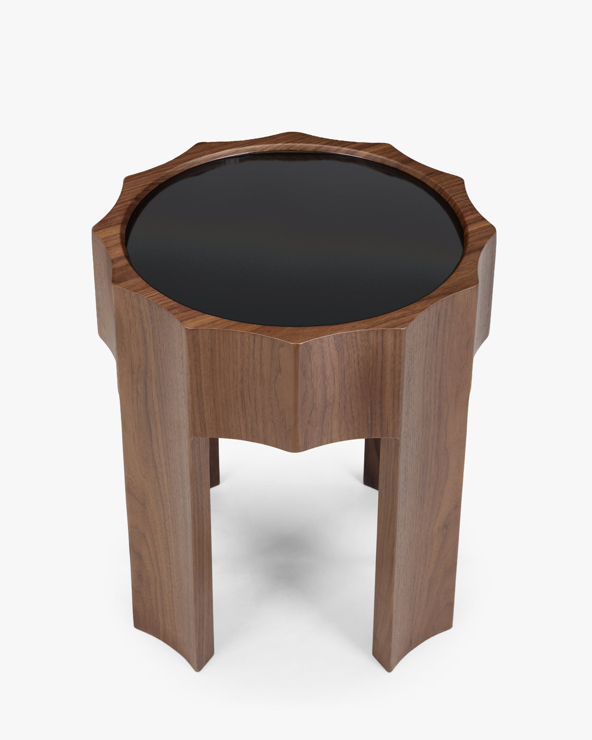 table d'appoint CANNELATA à plateau en verre fumé noir et ceinture cannelée, vue en plongée