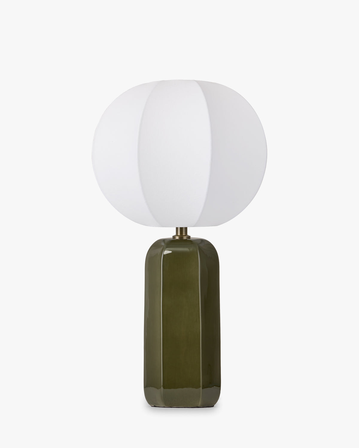 lampe de table Agathe - céramique émaillée vert mousse et abat-jour ballon blanc - vue d'ensemble
